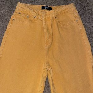 Yellow wide leg baggy jeans, women’s size 9 long